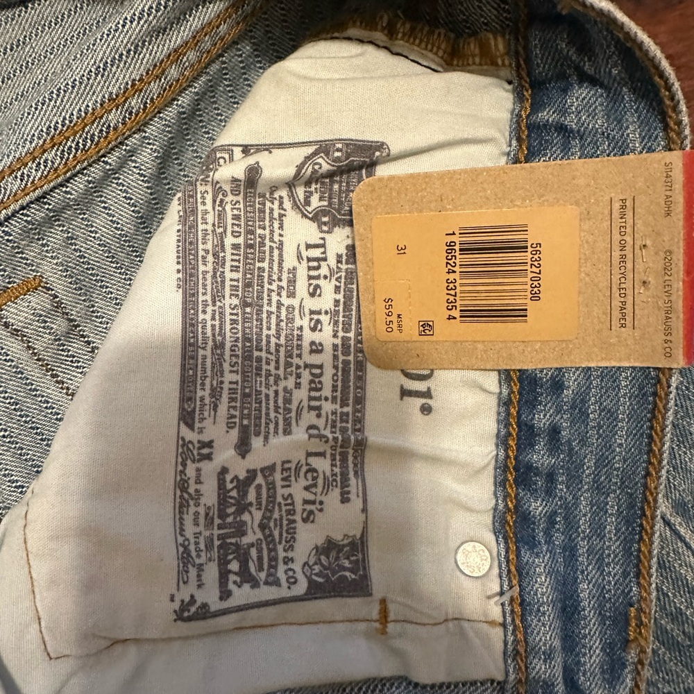 Levi's Women's Blue Denim Shorts - Picture 5 of 8